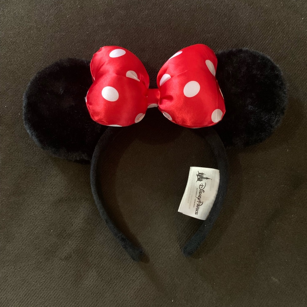 Disney parks Minnie Mouse velvet plush ears